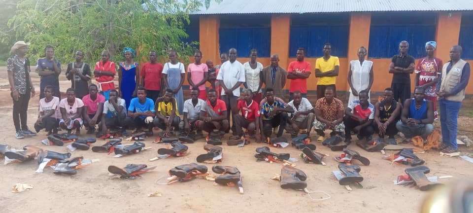 Farmers from Yangari under Ezo county