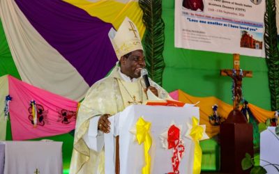 Picture of the Bishop Barani Hiiboro Kussala while talking to the audience, [Photo Emmanuel Mandella]